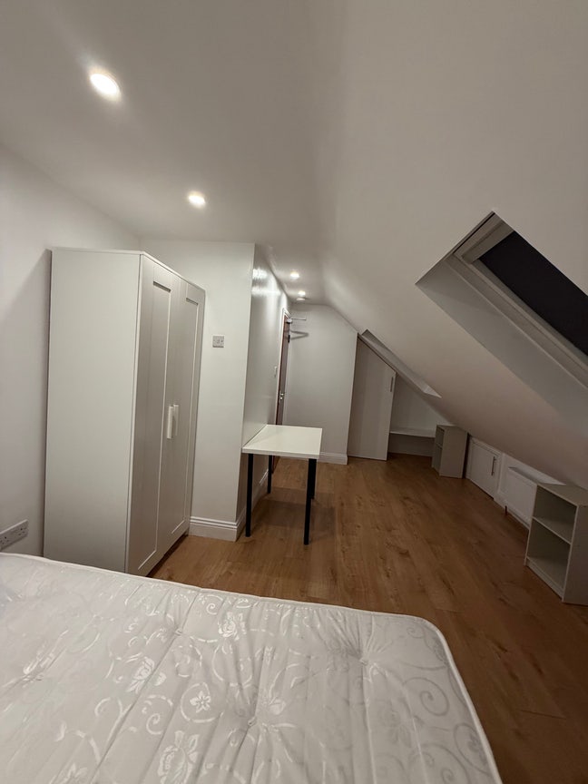 Room to Rent in Wood Green  Main Photo