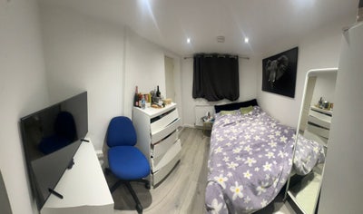 Lovely  Rooms- Own Fridge, BT Fibre! Main Photo