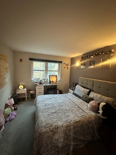 Beautiful Flat in Custom House Main Photo