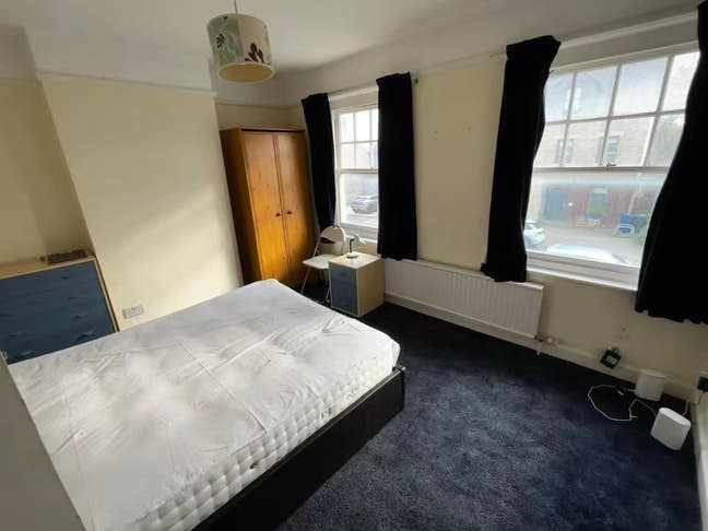 Sunny Rooms with Garden Main Photo