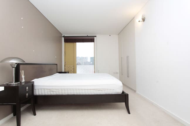 Premium Rooms in SE10 | Near O2 & Jubilee Line! Main Photo
