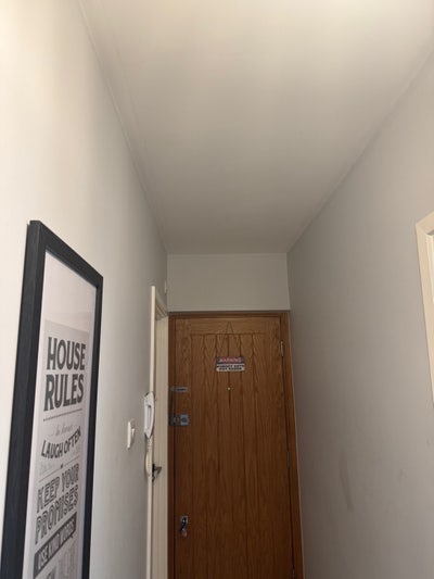 Very neat double room in two bed flat in Loughton  Main Photo