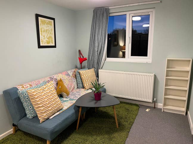 Sunset view, luxury loft room with large ensuite. Main Photo