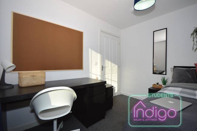 ✨ Double Rooms | Lyme Valley Estate🫶🏼  Main Photo