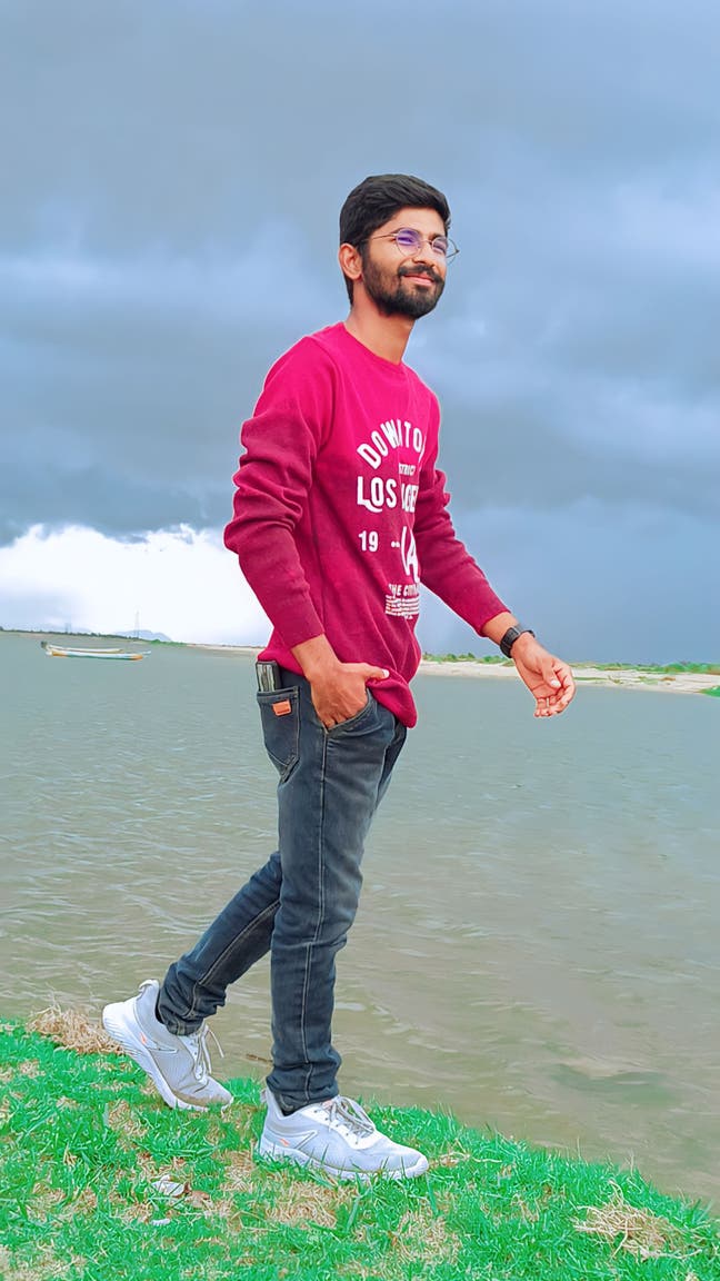 Student Male seeks a single or double room Main Photo