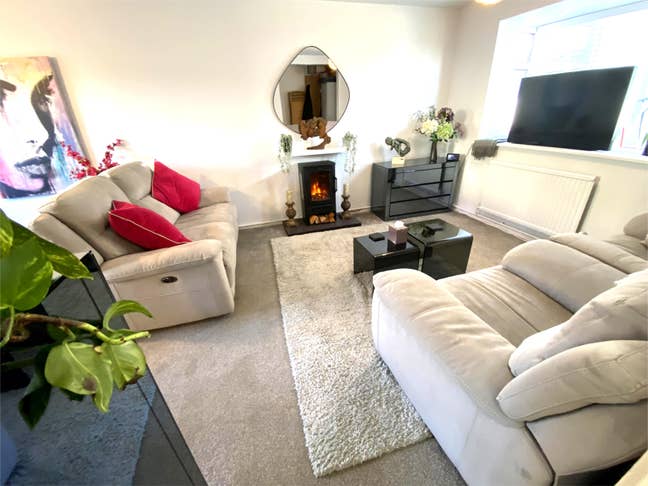 *2 Beautiful Rooms in Quiet House *Short Term  Main Photo