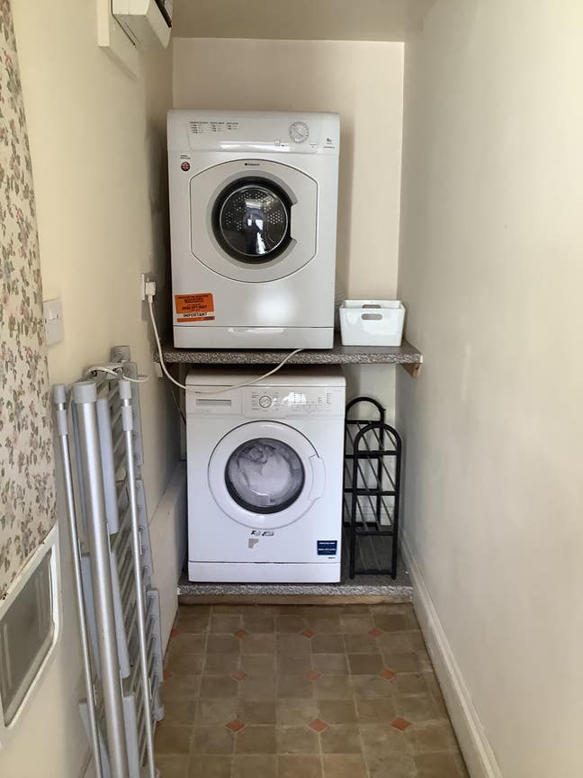 Three rooms available in rural house Main Photo