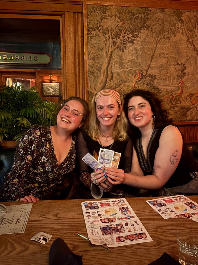 2 Peckham double rooms avail w friendly girls :)  Main Photo