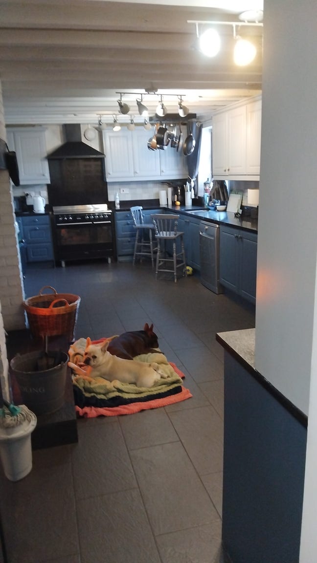 Warm cozy room countryside views Main Photo