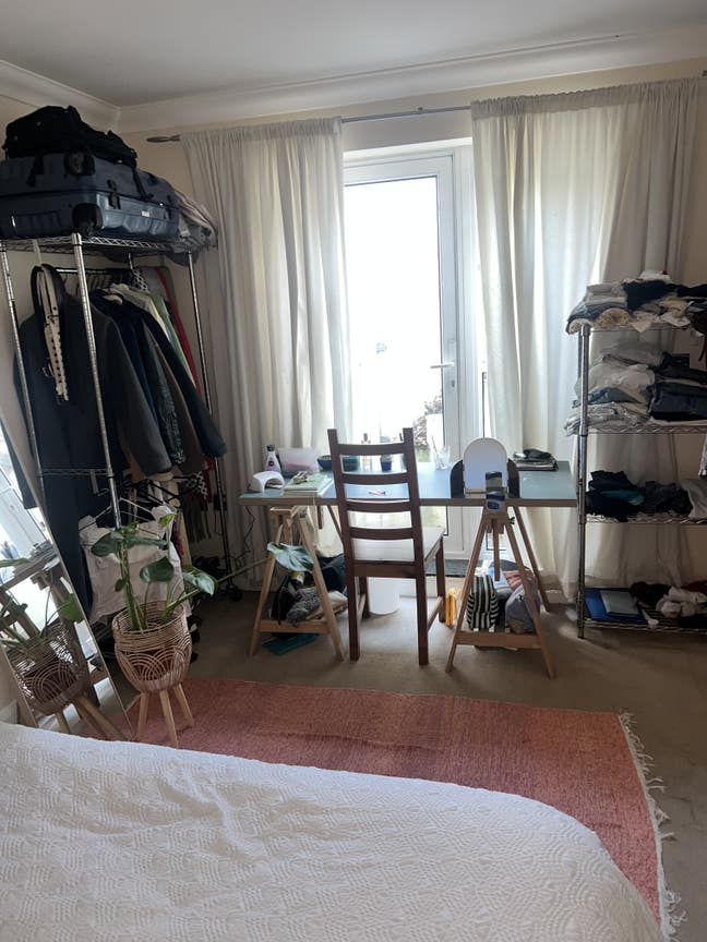 Room for rent  Main Photo