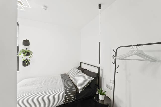 Great Location Close to City - Ensuite Room Main Photo