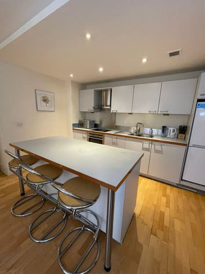 2BR Furnished City Centre Flat – Bills Included Main Photo