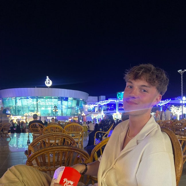 Looking for a room / flatmate Main Photo