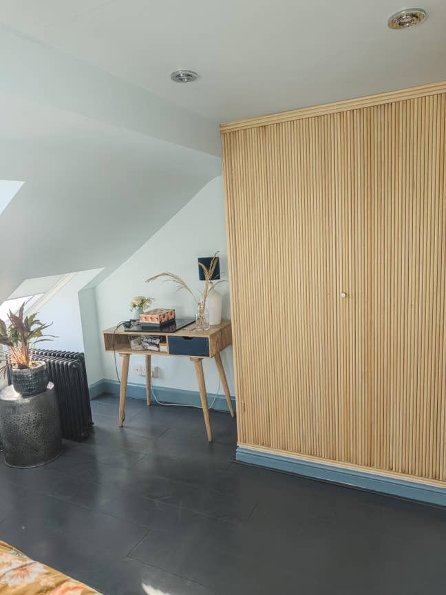 Spacious and bright double loft room Main Photo