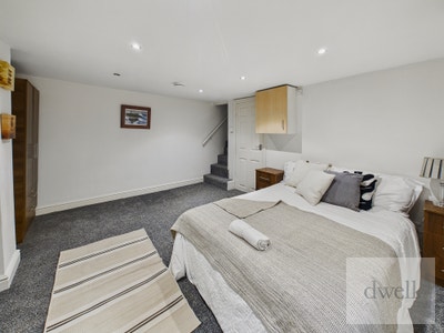 3 Beds 3 Baths Modern Pro Share with Bills! Main Photo