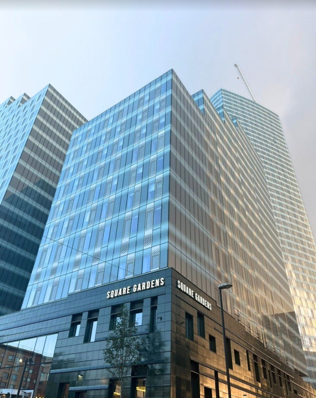 Modern Top Floor Room Available in Shared Flat Main Photo