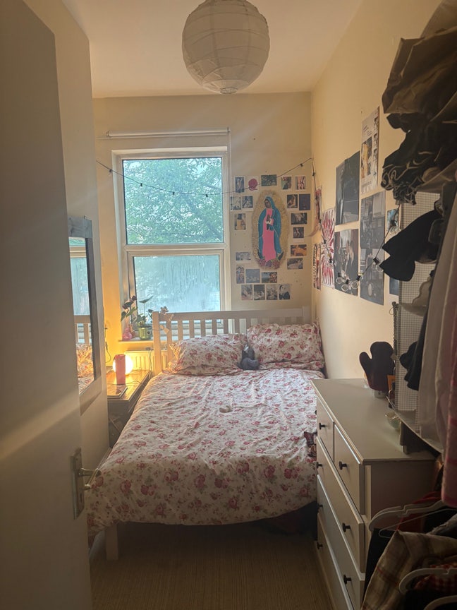 Double Room in Stoke Newington Flat  Main Photo