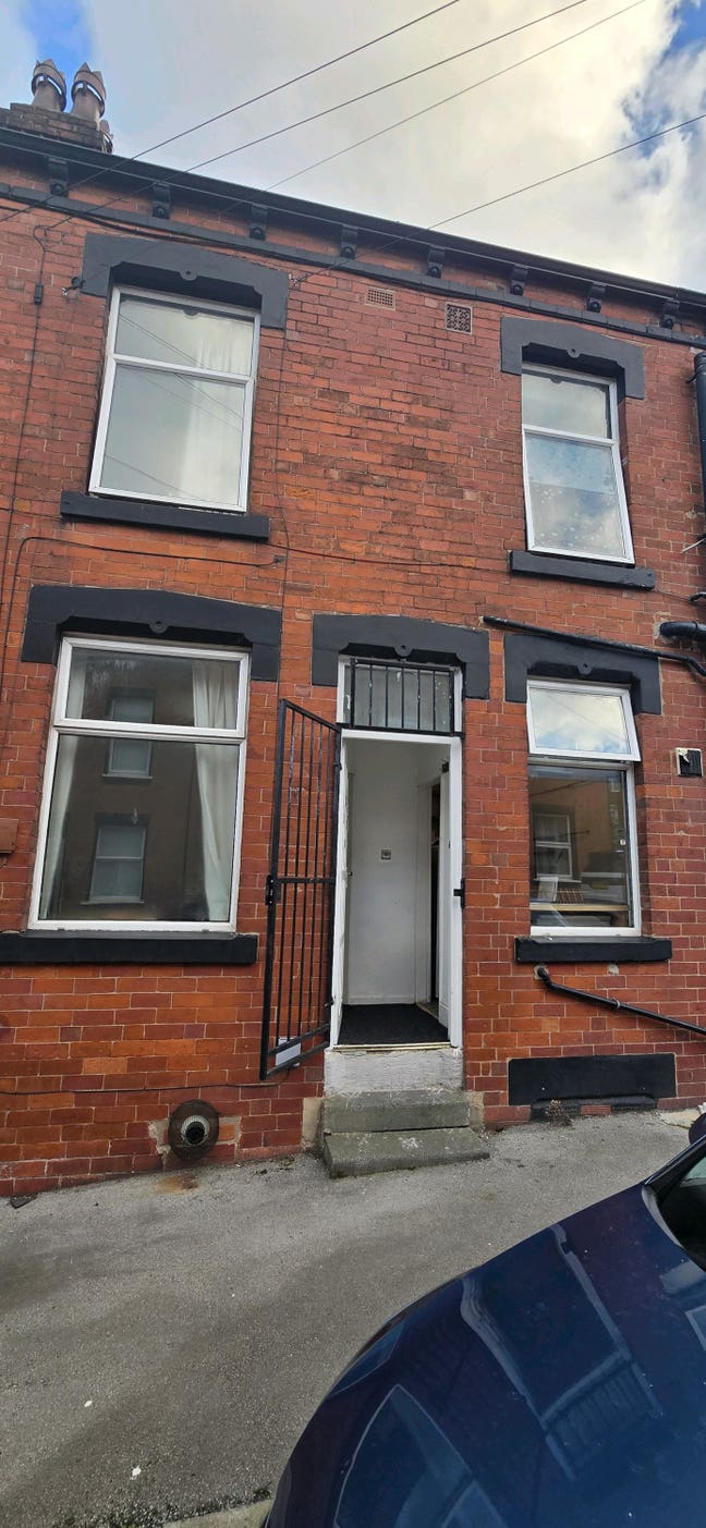 1 bed full property to let _ LS12 2NX Main Photo