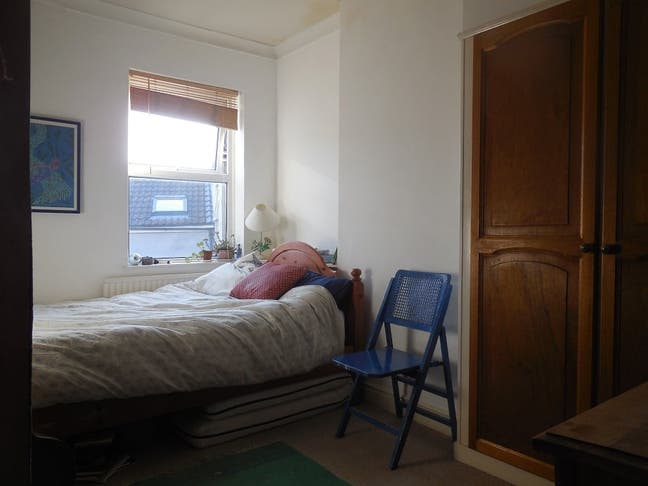 Sunny Double Bedroom Available in Easton Main Photo