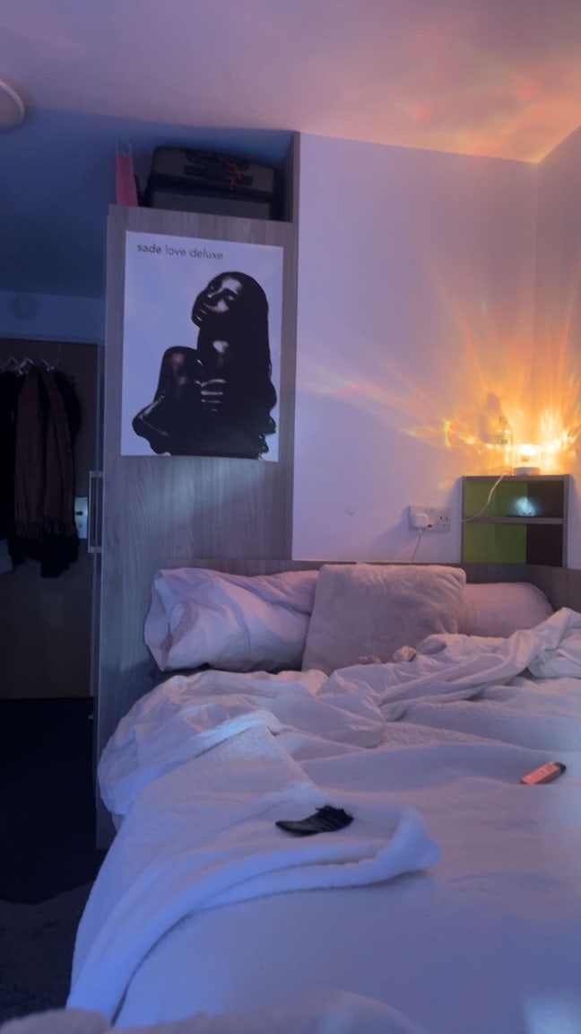 Tenancy take over - Ty Pont Hearn room available  Main Photo