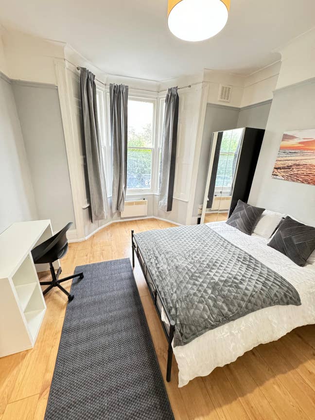 Rooms for rent with all bills included in N15 Main Photo