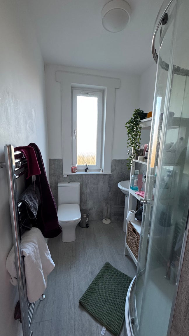 Room for rent  Main Photo