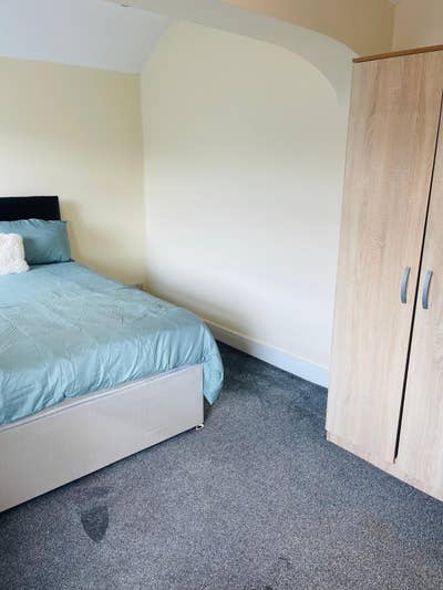Spacious and Cosy Double Room for Rent in TW5 9BP Main Photo