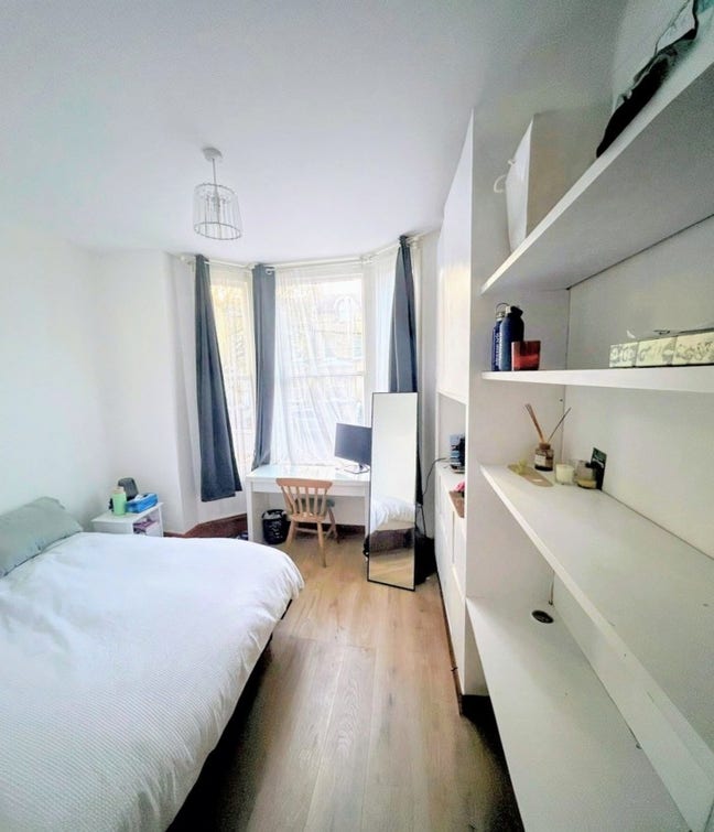 Airy, tall Ealing Broadway W5 Victorian 1bed flat Main Photo