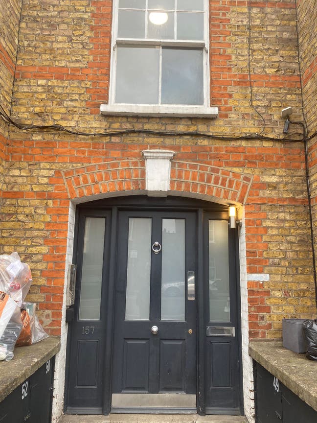 Double room in friendly Battersea Park flat Main Photo