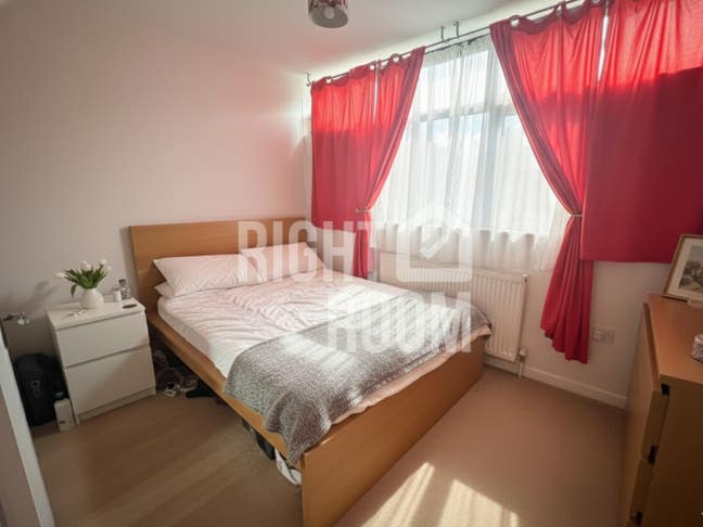 Large Double Room | Elephant & Castle SE17 Main Photo