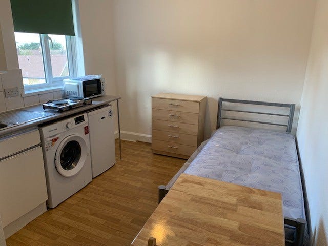 Great Value Studio Inclusive Of Most Bills Main Photo