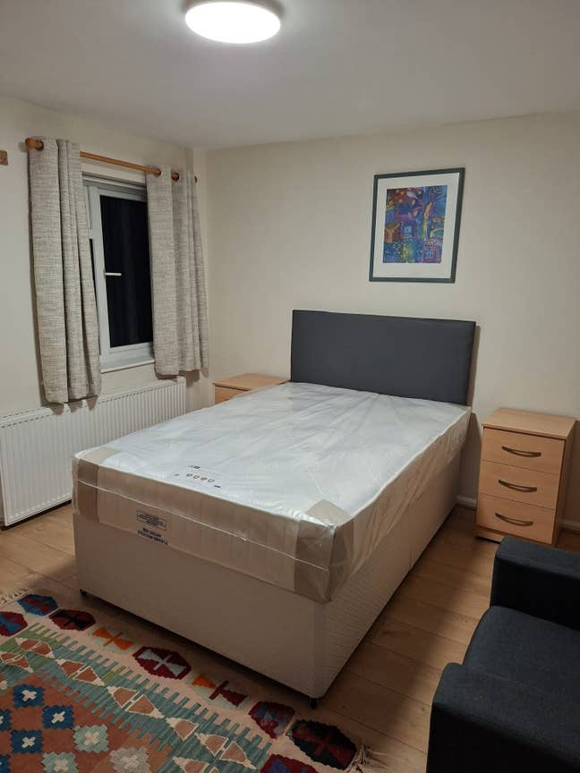 Fantastic Room in NW2 Main Photo