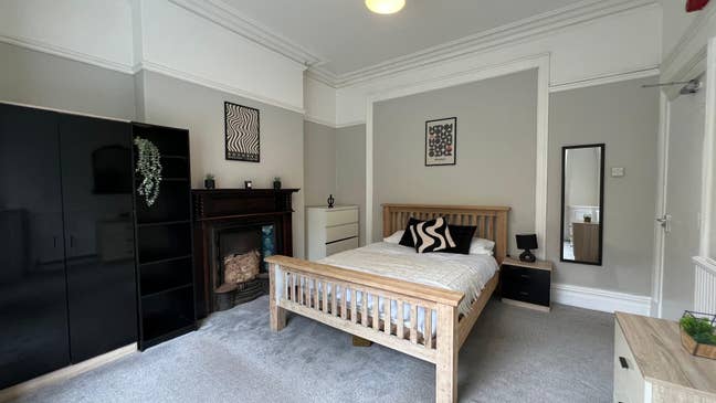 Recently refurbished rooms / Only 1 room left Main Photo