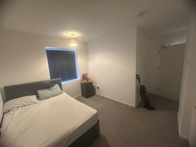 2 bedroom available supported accommodation / new Main Photo