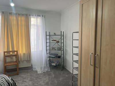 Self contained Room available immediately  Main Photo