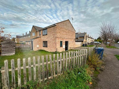 1 Bedroom Maisonette Available in CB1 (1bMR) Main Photo