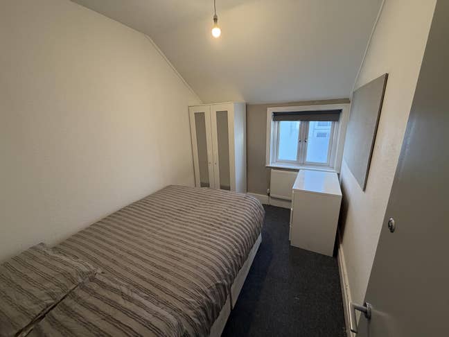 3 Mins Walk Brighton Seafront/ Hospita/ Bills INC Main Photo