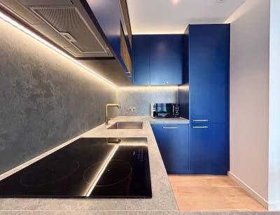 One room in a 2B2B in LCI Main Photo