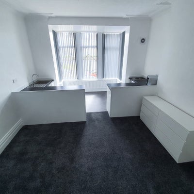 Studio. No Deposit. Most Bills Included Main Photo