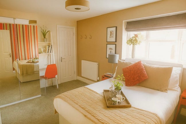 Professional House in Shinfield close to M4 Main Photo