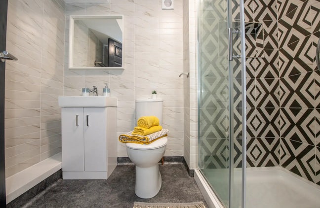 Tenant Replacement Needed!  Main Photo