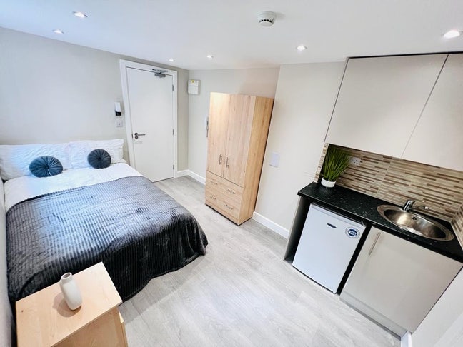 🛏️ 3X Self- Contained Studios- Willesden Green   Main Photo