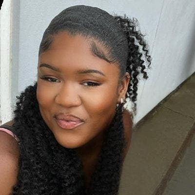 2 bed en-suite flat with balcony☀️ Main Photo