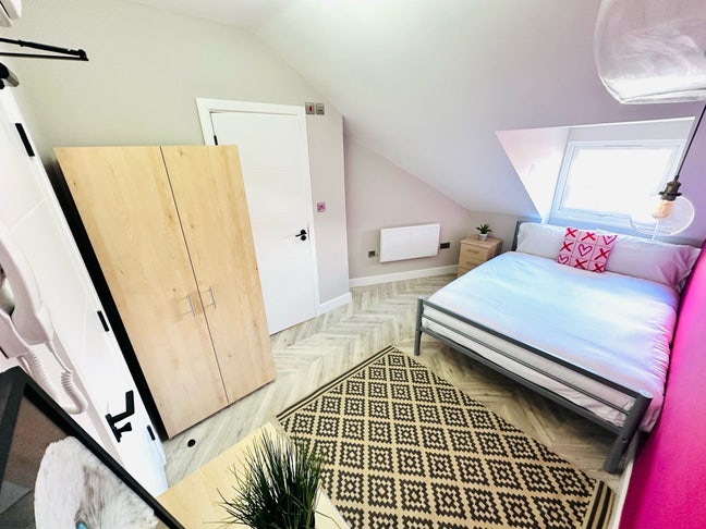 🏡 2 Bedroom Flat to Let in - Croydon ✨   Main Photo