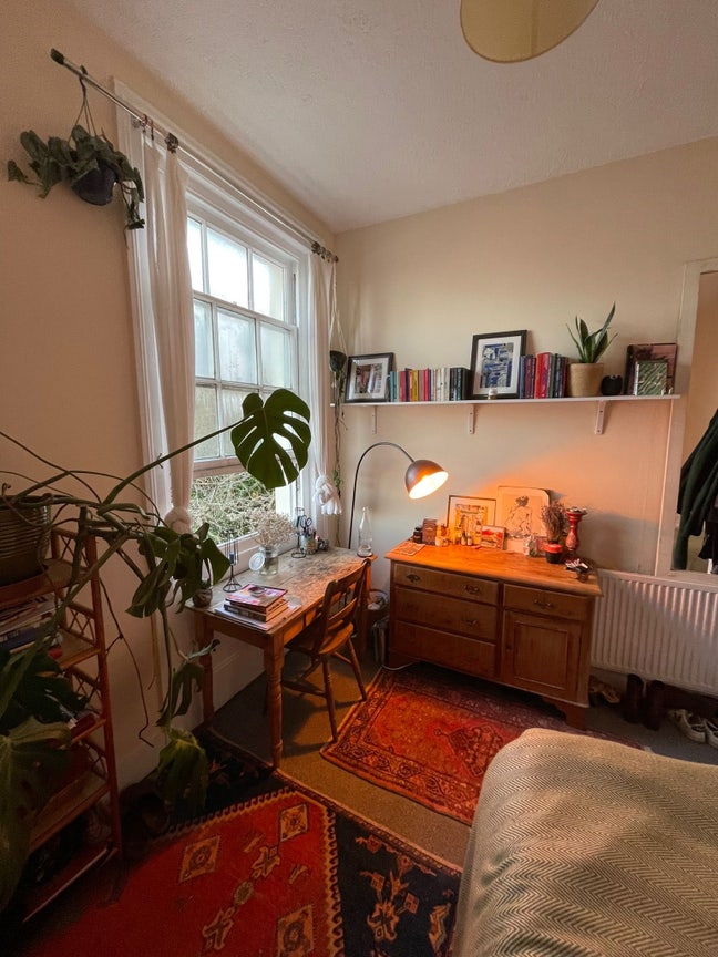 Double room in lovely seven dials flat Main Photo