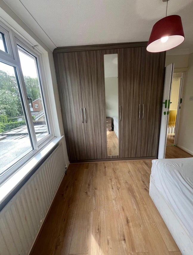 Double room to rent  Main Photo