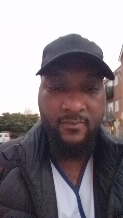 33 year old Male seeks a single or double room Main Photo
