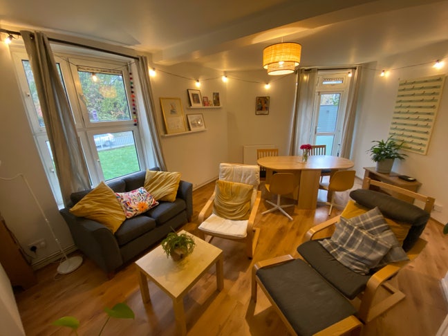 Double Room Near Battersea – move in 10 Dec Main Photo