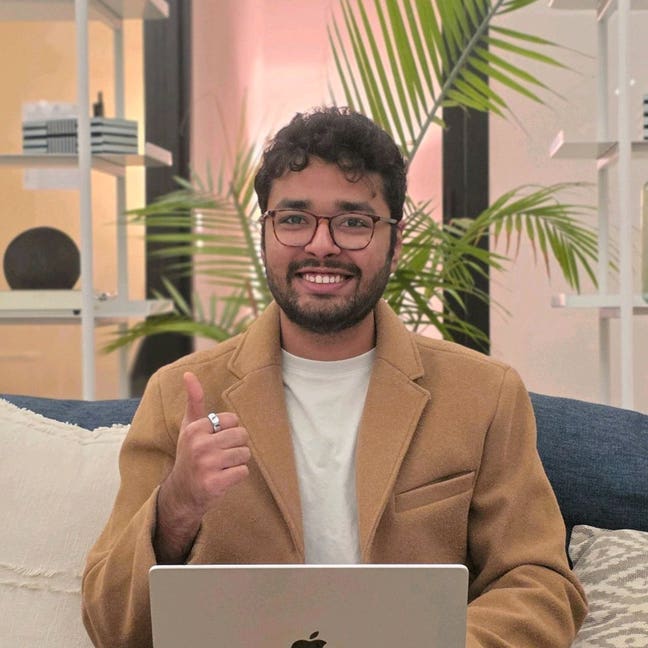 Moving from New York to London Main Photo