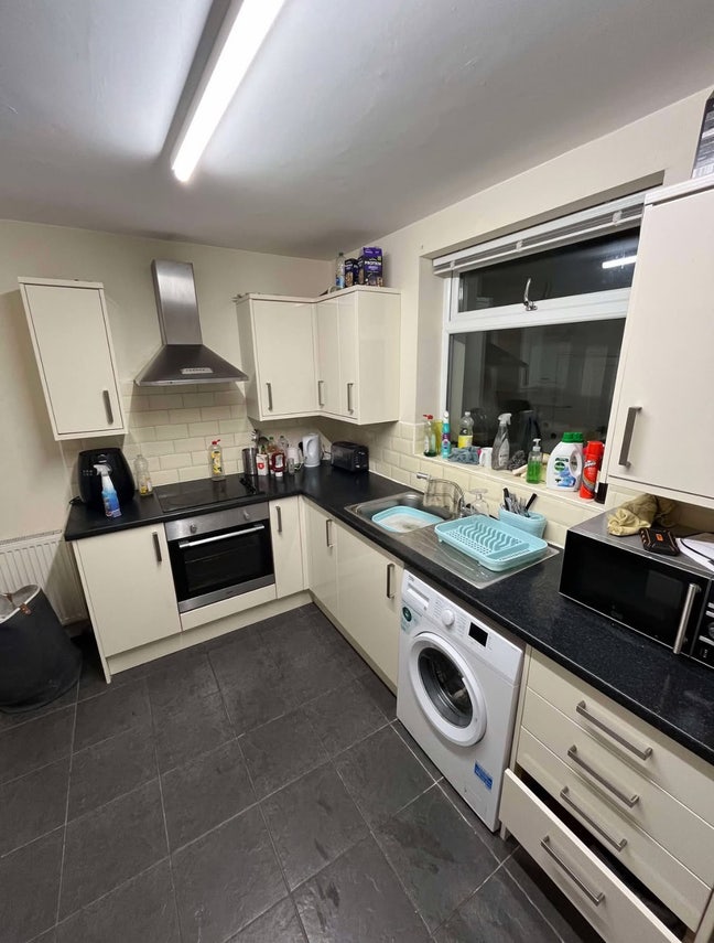 Sublet available in horfield Main Photo